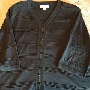 CJ Banks 3/4 dark green sleeve sweater.